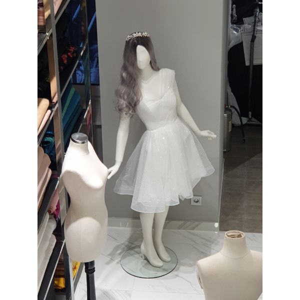 izložbena lutka, poročni salon, retro, trgovinska oprema, show room, razstavni prostor, poročna dekoracija,royal bride