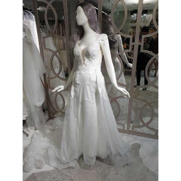 izložbena lutka, poročni salon, retro, trgovinska oprema, show room, razstavni prostor, poročna dekoracija, ROYAL BRIDE