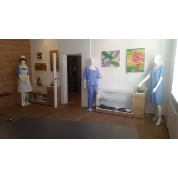 medicinska sestra, oblačila medicinskih sester, muzej, društvo medicinskih sester, izložbena lutka, dekoracija
