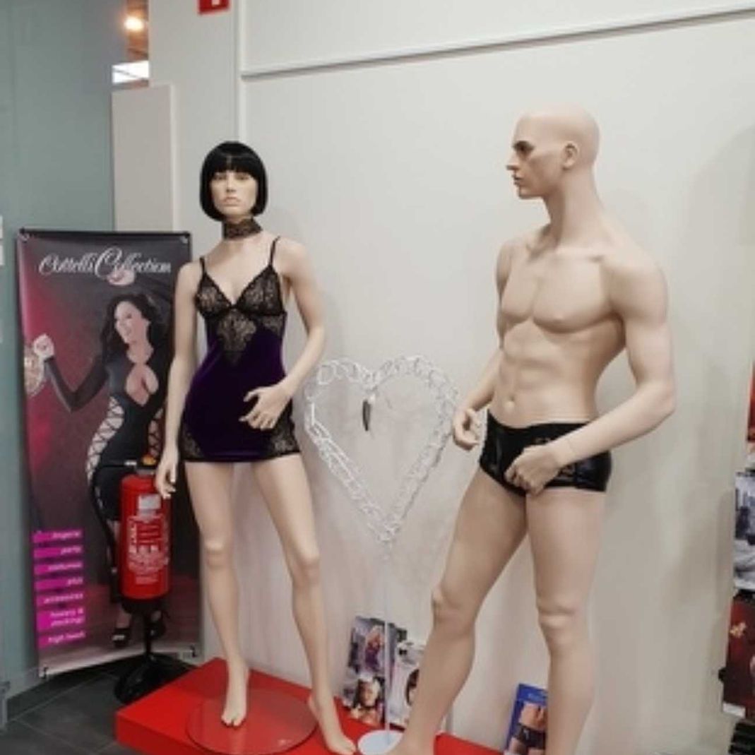 seksi lutka, sex shop, erotična trgovina, erotične lutke