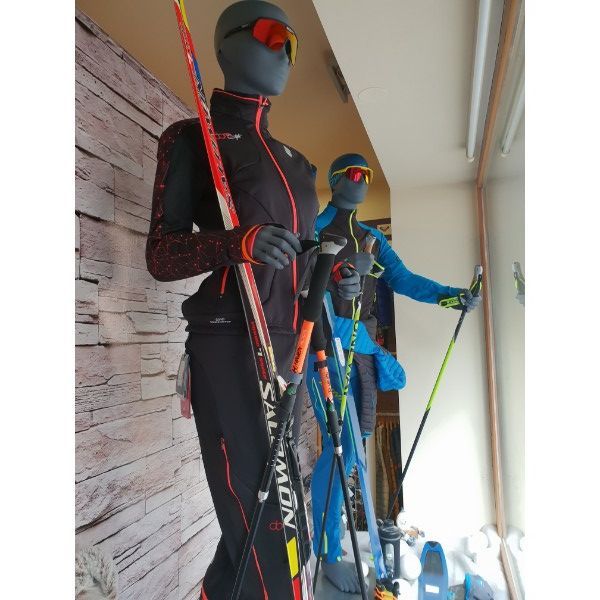 športna lutka, izložba sport point, moška lutka, top sport, dekoracija